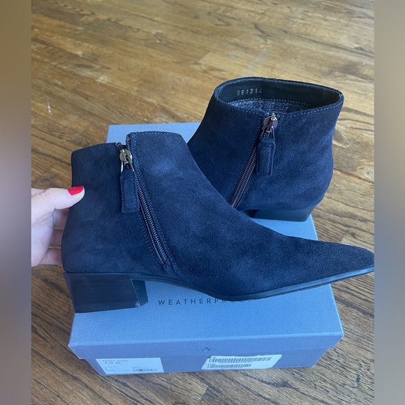 Aquatalia black suede booties - Picture 2 of 6